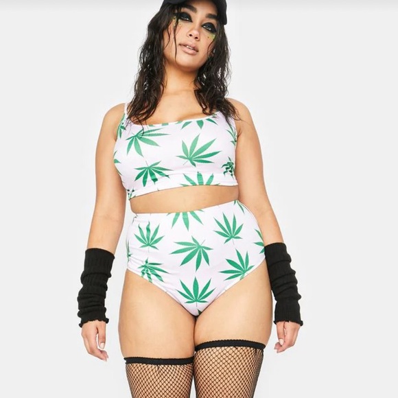 Dolls Kill Other - Chill Grazing in the Grass Shorts Set